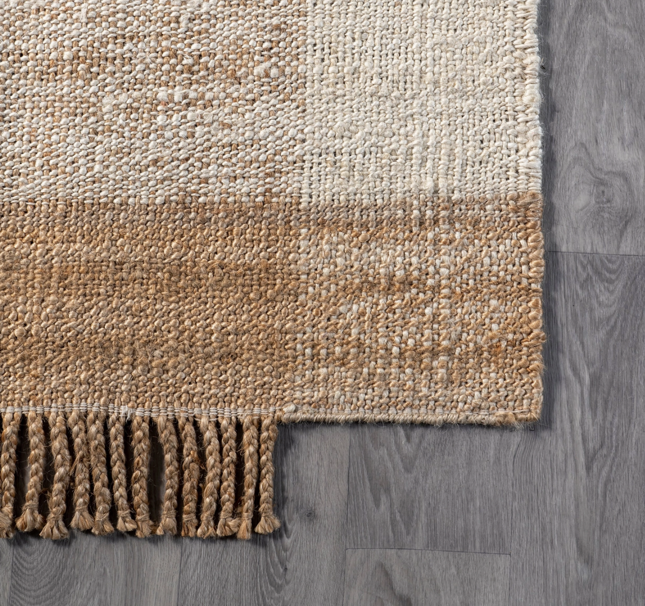 Fletcher Casual Jute Middle Tassel Area Rug